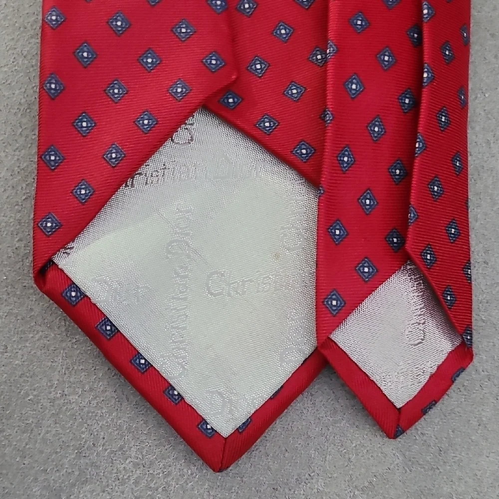 Dior stylish red